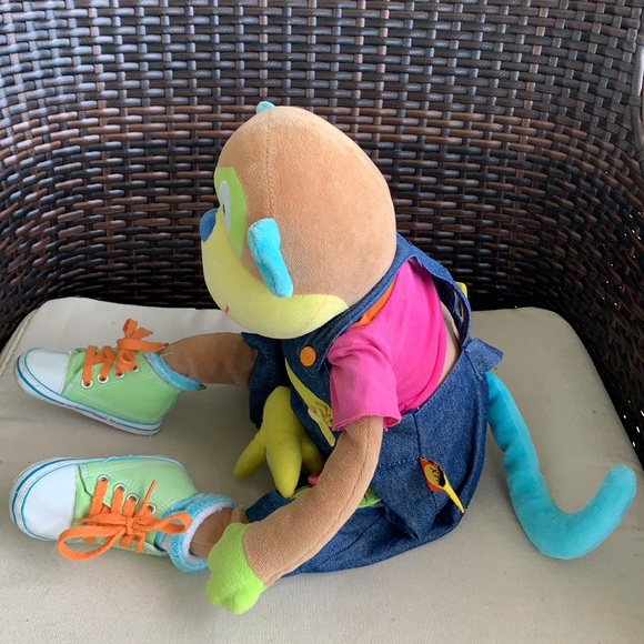 ALEX Discover Learn To Dress Monkey & Kids Sandles - Picture 7 of 16